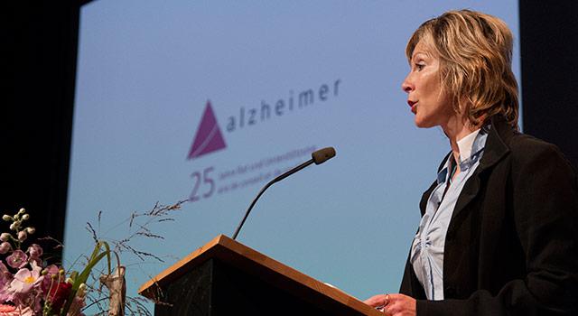 Die Schweizerische Alzheimervereinigung feiert in diesem Jahr ihr 25-jähriges Bestehen. Seit der Gründung 1988 hat sich einiges getan: Demenz ist im Bewusstsein der Menschen und auf der politischen Agenda angekommen.
